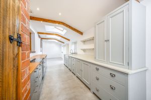 Kitchen- click for photo gallery